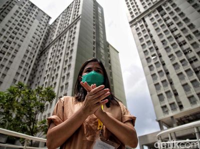 Riuh Tepuk Tangan Garda Terdepan Corona di Hari Kesehatan Nasional