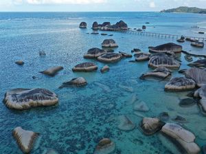 Sejarah Terbentuknya Kepulauan Indonesia dan Teorinya Lengkap Sejarah Terbentuknya Kepulauan Indonesia dan Teorinya Lengkap