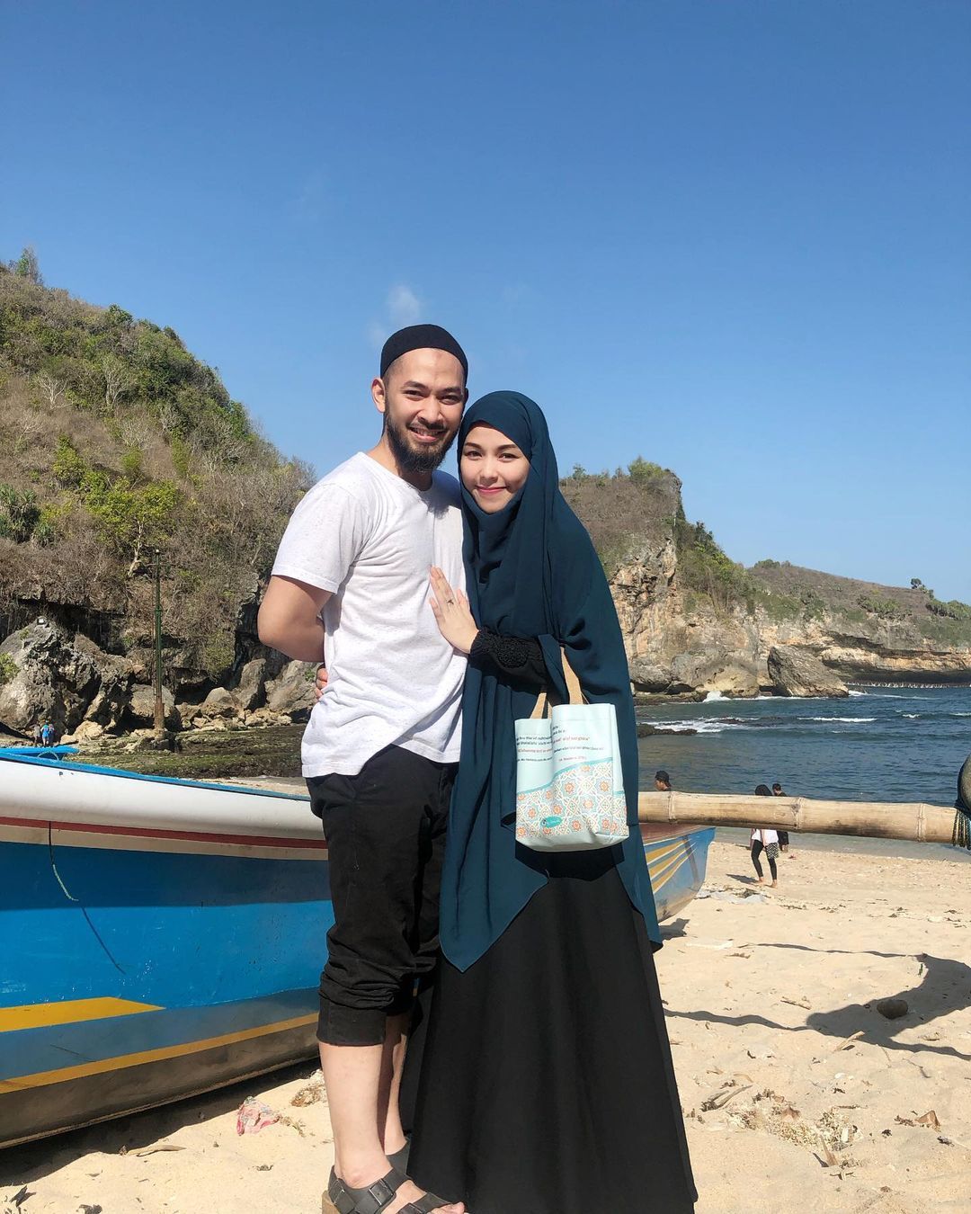 Uki Eks Noah dan Keluarga