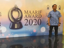 Ustaz Muda Ibnu Kharish Raih Penghargaan MAARIF Award 2020