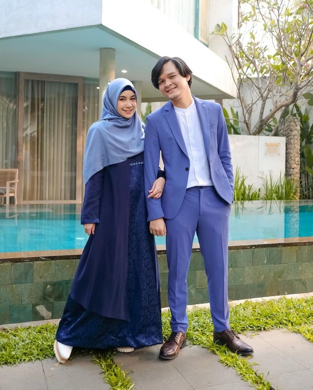 Inspirasi Outfit Couple Anisa Rahma dan Anandito/sumber: www.instagram.com/anisarahma_12/ Potret inspirasi busana couple Anisa Rahma dan Anandito.