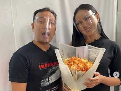 Romantisnya Kalina Ocktarani Saat Masak Rawon untuk Vicky Prasetyo