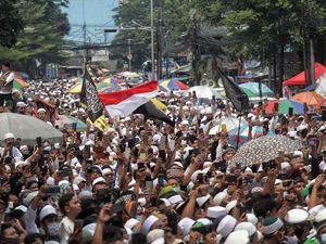 Soroti Kerumunan Massa Habib Rizieq, Epidemiolog: Pemprov DKI Tak Konsisten