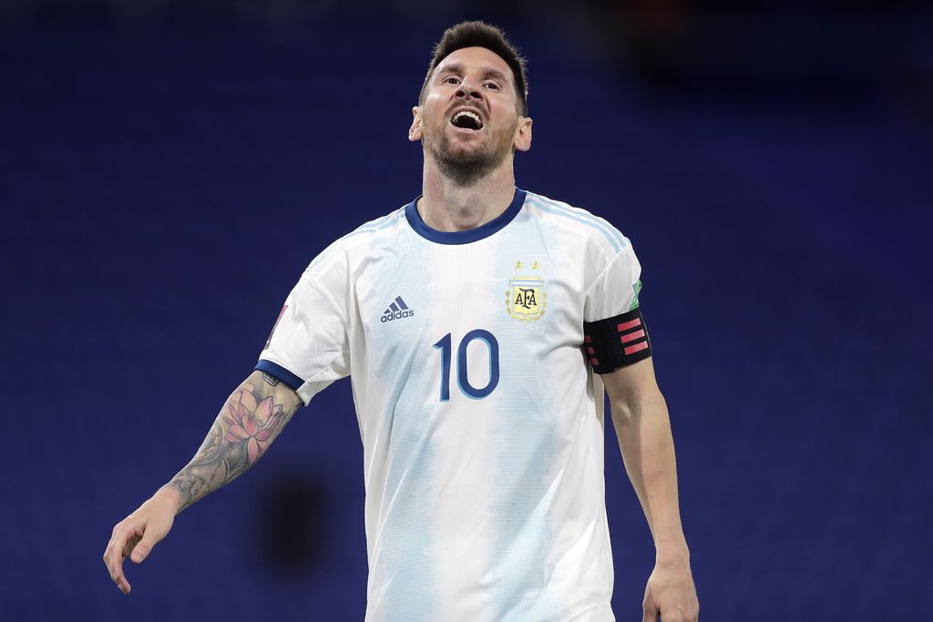 BUENOS AIRES, ARGENTINA - NOVEMBER 12: Lionel Messi of Argentina reacts after having his goal disallowed by VAR during a match between Argentina and Paraguay as part of South American Qualifiers for Qatar 2022 at Estadio Alberto J. Armando on November 12, 2020 in Buenos Aires, Argentina. (Photo by Juan I. Roncoroni-Pool/Getty Images)