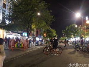 19 Wisata Malam Jogja yang Hits, Malioboro-Pinus Pengger