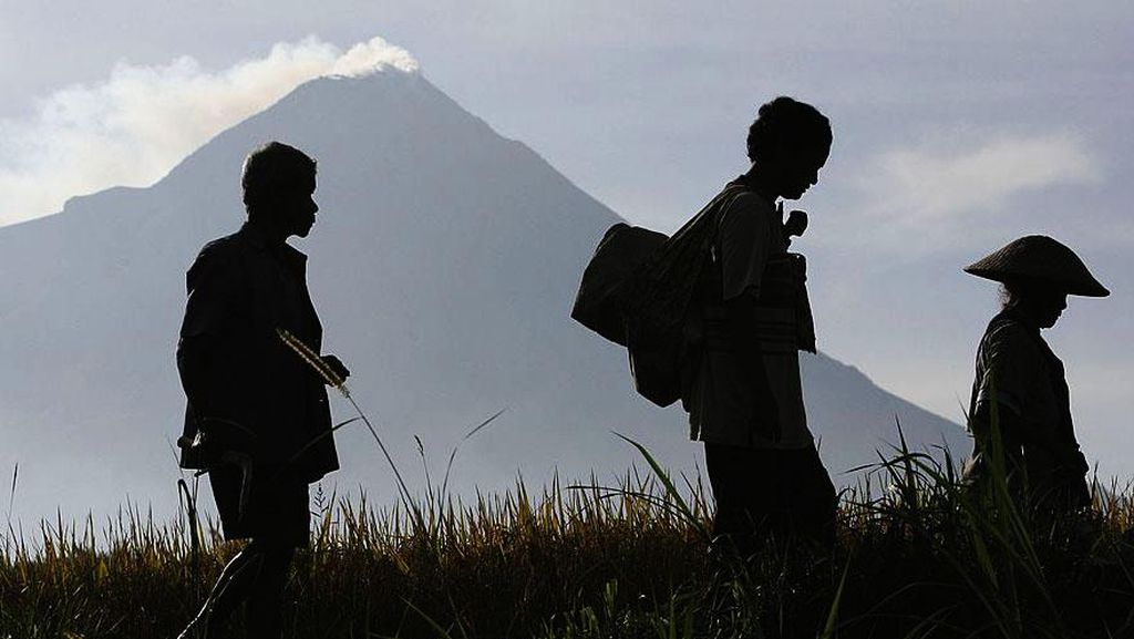 Orang-Orang Tangguh di Seputaran Gunung Merapi