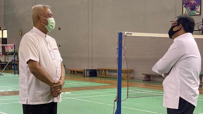 Agung Firman Sampurna, ketum PBSI menyambangi pelatnas PBSI.