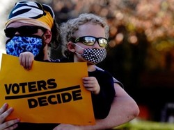 Pejabat Pemilu AS Sebut Pilpres 2020 Paling Bersih dalam Sejarah