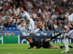 Cerita Peter Crouch Ingin Banget Jotos Marcelo