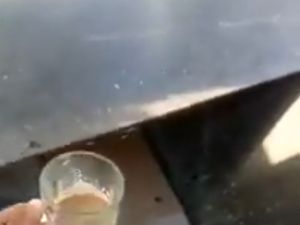 Prank Temannya Pakai Kopi Air Got, Satpam Ini Dihujat Netizen Prank Temannya Pakai Kopi Air Got, Satpam Ini Dihujat Netizen