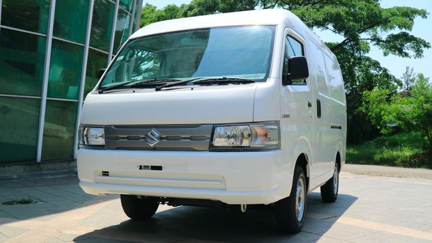 Suzuki Carry Blind Van meluncur pada 12 November 2020.