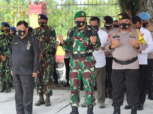 Kapolda Kalteng Resmikan Rumah Dinas Satbrimob di Mako Tangkiling Kapolda Kalteng Resmikan Rumah Dinas Satbrimob di Mako Tangkiling