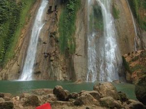 Segarnya Air Curug Cikaso