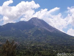 Sepagi Ini, Gunung Merapi Sudah 3 Kali Lepaskan Guguran