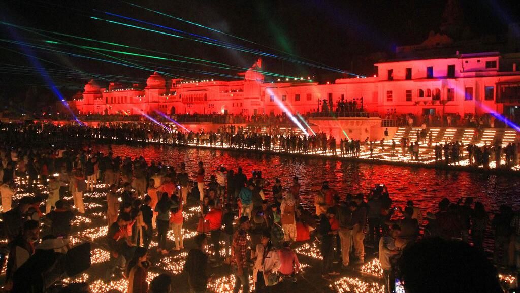India Kembali Pecahkan Rekor Dunia Lampu Terbanyak di Festival Diwali