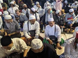 Awas Klaster Baru! Satgas Wanti-wanti Lonjakan Kasus Usai Perayaan Maulid