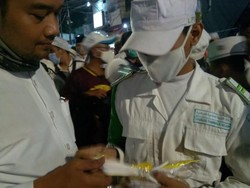 FPI Mulai Bagikan Masker bagi Pengunjung Maulid di Petamburan