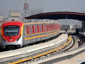 Mirip Warna KRL, Ini Dia MRT Pertama Pakistan