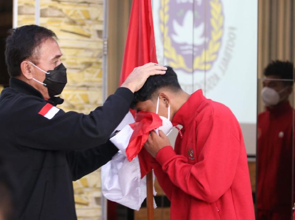 Satu Pemain Persela U-16 Dipanggil Ikuti Pemusatan Latihan Timnas Satu Pemain Persela U-16 Dipanggil Ikuti Pemusatan Latihan Timnas
