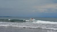 Potret Indahnya Pantai Batukaras di Pangandaran