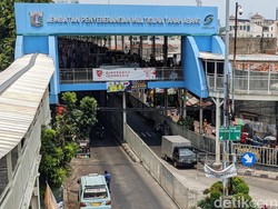 Marak Parkir Liar dan PKL, Pemkot Jakpus Akan Bangun Skybridge Kebon Kacang