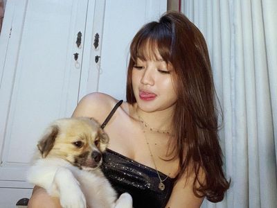 Potret Menggemaskan Mirriam Eka yang Jadi Teman Duet Ariel NOAH