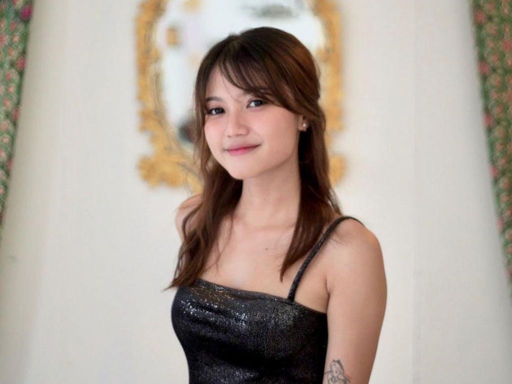 Mirriam Eka Merinding, Sempat Kepo Akun Korban Sriwijaya Air Mirriam Eka Merinding, Sempat Kepo Akun Korban Sriwijaya Air