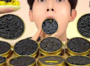 Mewah! Pria Ini Mukbang Kaviar Seharga Rp 14 Juta Mewah! Pria Ini Mukbang Kaviar Seharga Rp 14 Juta