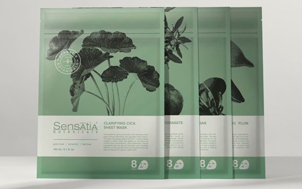 Sensatia Botanicals Clarifying Cica Sheet Mask/ Foto: Instagram.com/sensatiabotanicals Sensatia Botanicals Clarifying Cica Sheet Mask adalah masker wajah organik membantu mengurangi penampakan jerawat dan meredakan kemerahan pada kulit