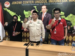 Terdampak COVID-19, Tama Kangen Band Tetap Peduli Antar Sesama