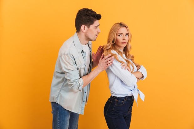 Pasangan tidak menghargai hubungan sehingga tidak bisa memenuhi kebutuhan emosional.