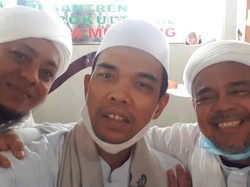 Pernyataan UAS Tanggapi Insiden Polisi vs FPI yang Menelan Korban