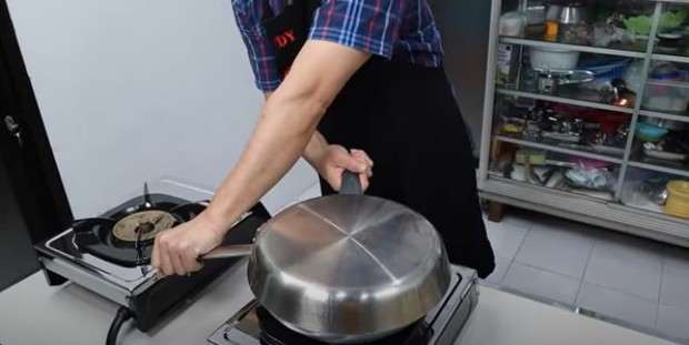 teknik membalik telur