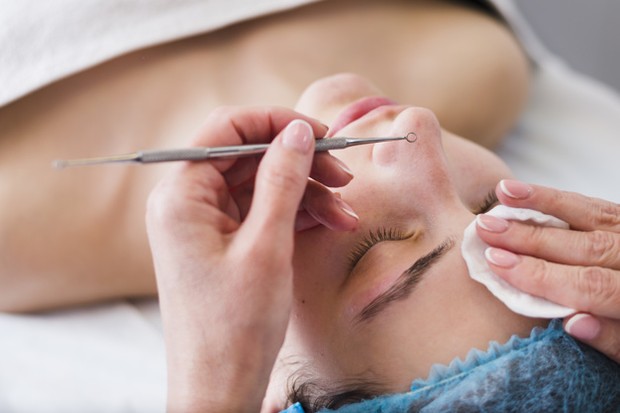 Intense Pulse Light Plus bisa membuat wajah lebih mulus dan cerah/freepik.com