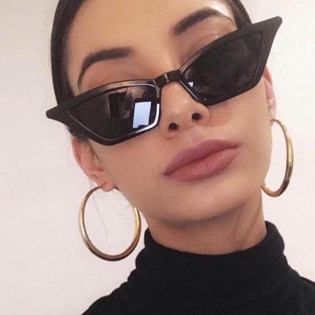 Kacamata/pinterest.com/westware Kacamata berguna untuk menegaskan bentuk wajah.