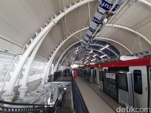 Budi Karya Minta KAI Gratiskan Tiket LRT Jabodebek untuk Pegowes