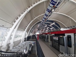 Budi Karya Minta KAI Gratiskan Tiket LRT Jabodebek untuk Pegowes