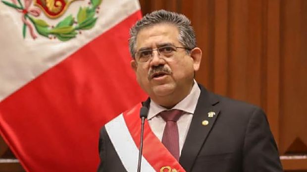 Handput picture released by the official agency Andina of Manuel Merino, head of the Peruvian Congress, giving an acceptance speech during his investiture ceremony as interim president in Lima on November 10, 2020 a day after the Congress voted to impeach and oust President Martin Vizcarra over corruption allegations. (Photo by Handout / ANDINA / AFP)