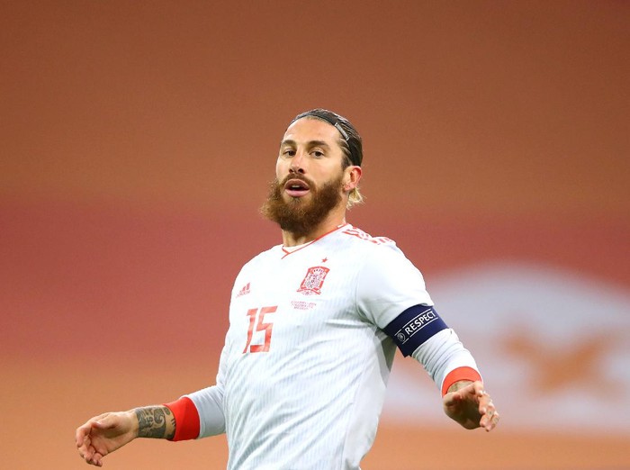 AMSTERDAM, NETHERLANDS - NOVEMBER 11: Sergio Ramos of Spain in action during the international friendly match between Netherlands and Spain at Johan Cruijff Arena on November 11, 2020 in Amsterdam, Netherlands. Sporting stadiums around Netherlands remain under strict restrictions due to the Coronavirus Pandemic as Government social distancing laws prohibit fans inside venues resulting in games being played behind closed doors. (Photo by Dean Mouhtaropoulos/Getty Images)