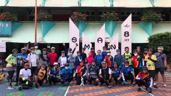 Serunya Bersepeda 8 Km di Ancol