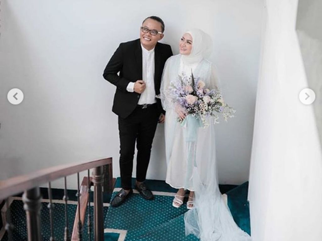 Sule Tak Ingin Kebahagiaan dengan Nathalie Holscher Diganggu Sule Tak Ingin Kebahagiaan dengan Nathalie Holscher Diganggu