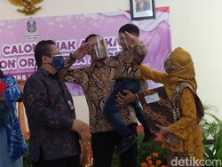 Gembiranya Pasutri Ini yang 11 Tahun Menanti Akhirnya Mendapatkan Anak