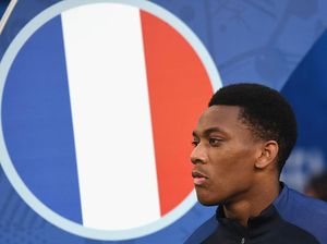 Courtois Ledek Martial: Apa Dia Pemain Bintang?