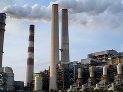 Cek Fakta Klaim AS-China yang Saling Tuding Soal Iklim dan Lingkungan