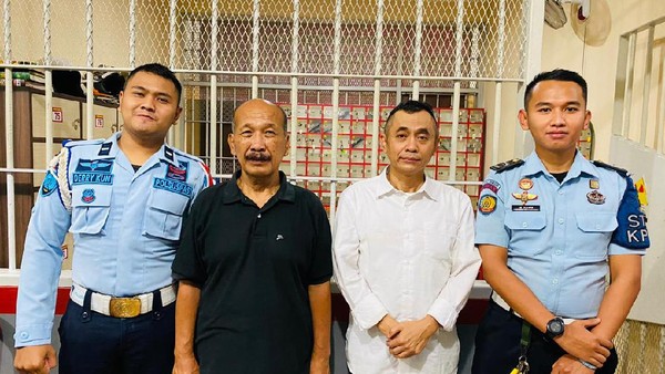 Dua petinggi Sunda Empire dijebloskan ke Lapas Banceuy Bandung