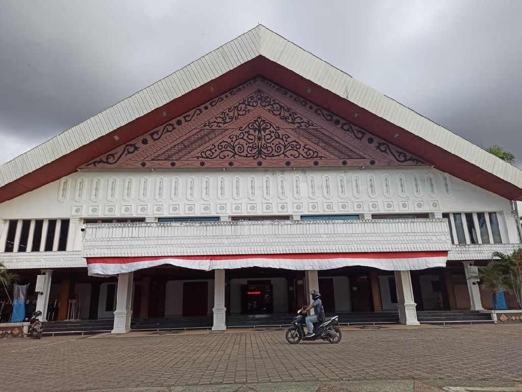 Belum Ada Rapat Lanjutan, Usulan Hak Angket Gubernur Aceh Menggantung Belum Ada Rapat Lanjutan, Usulan Hak Angket Gubernur Aceh Menggantung