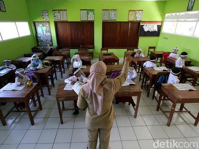 Gunung Merapi Siaga, Siswa di Boyolali Ini Tetap Bersekolah