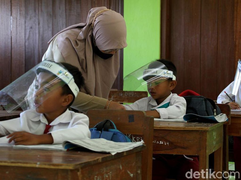 Sekolah Tatap Muka 2021, Anak-anak Siap Terapkan Protokol Kesehatan? Sekolah Tatap Muka 2021, Anak-anak Siap Terapkan Protokol Kesehatan?