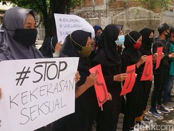 Mahasiswa IAIN Tulungagung Demo Kasus Mahasiswa Lakukan Pelecehan Seksual