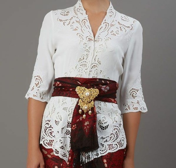 Kebaya Bali/Foto: Pinterest jenis-jenis kebaya di Indonesia